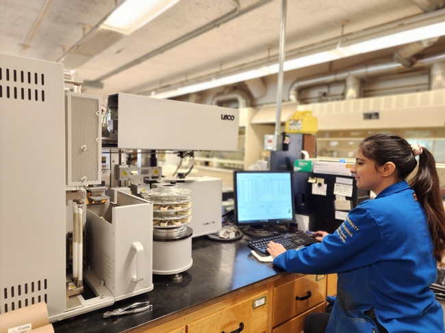 UC ANR researchers who need soil, plant, water, wastewater and feed tested may use the UC Davis Analytical Lab. Ashley operates a carbon nitrogen analyzer.