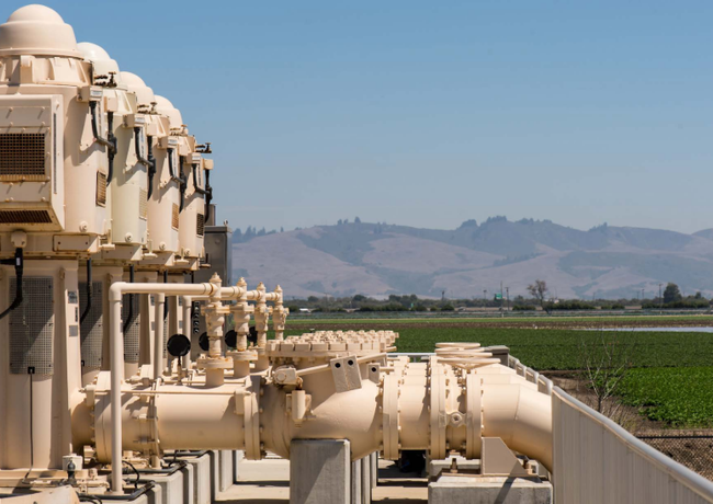 Edith B. Guzmán y Gregory Pierce recomiendan, en un nuevo reporte, varias acciones para incrementar la cantidad y fiabilidad del suministro de agua reciclada en el condado de Los Ángeles.