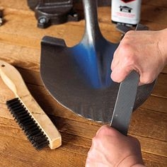 Shovel cleaning & sharpening <br>(gloves recommended)