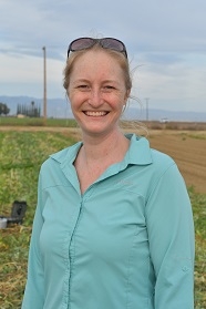 Shannon Cappellazzi of the Soil Health Institute sampling soils in the NRI Project in Five Points, CA March 18, 2019