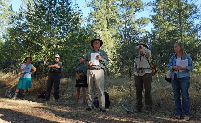 California Naturalist volunteers share their passion for the natural world with Californians.