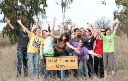 13.12.09-1crop Wild Campus