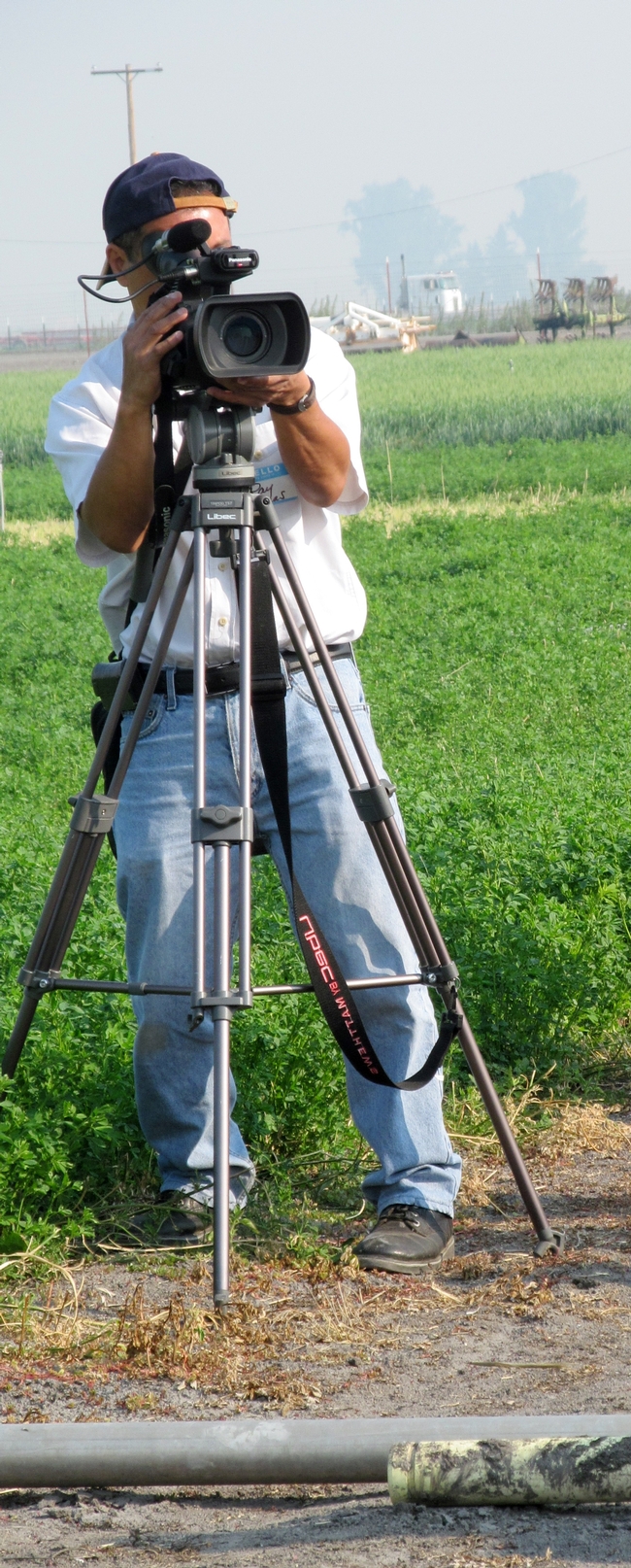 ANR photographer at 2013 IREC Field Day