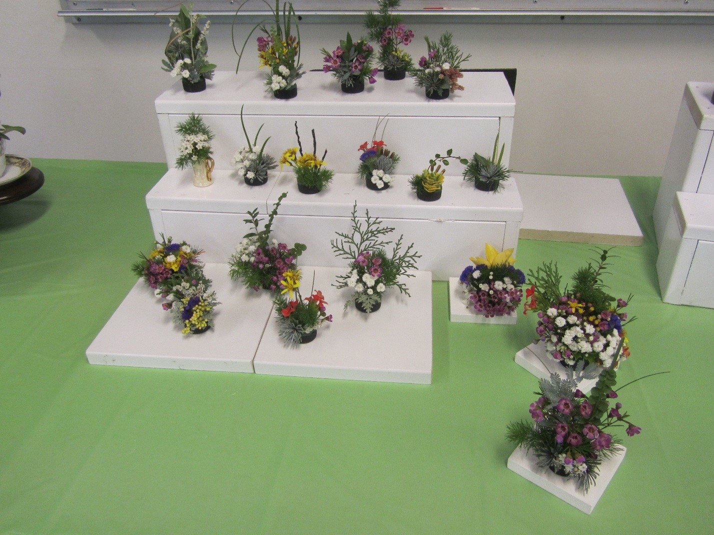 Spring Miniature Floral Arrangements Series - Part 1 - Riverside County  Master Gardeners - ANR Blogs