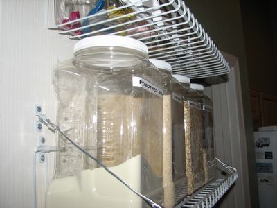 Clear plastic PETE containers for food storage