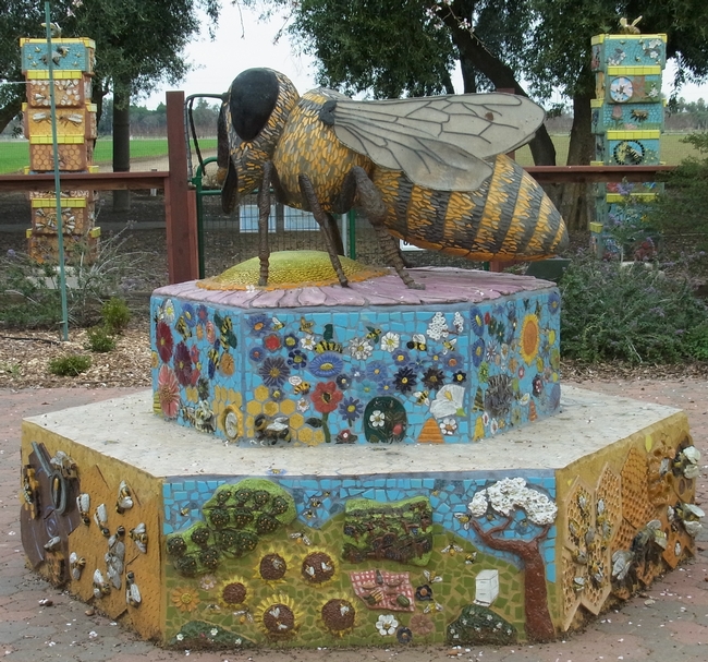 Bee statue at the entrance to the garden