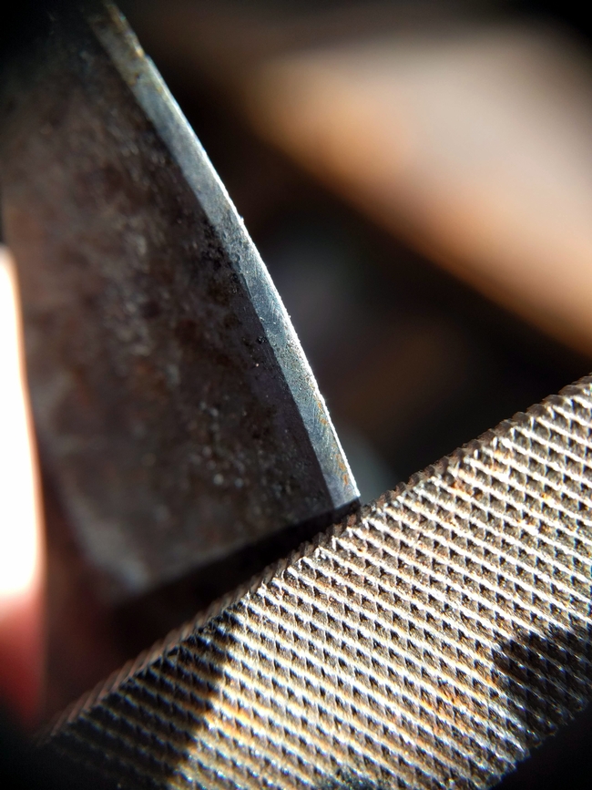 sharpening clipper blade