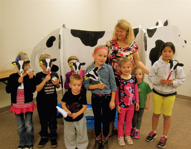201503 Dairy Day With Clarabelle the cow