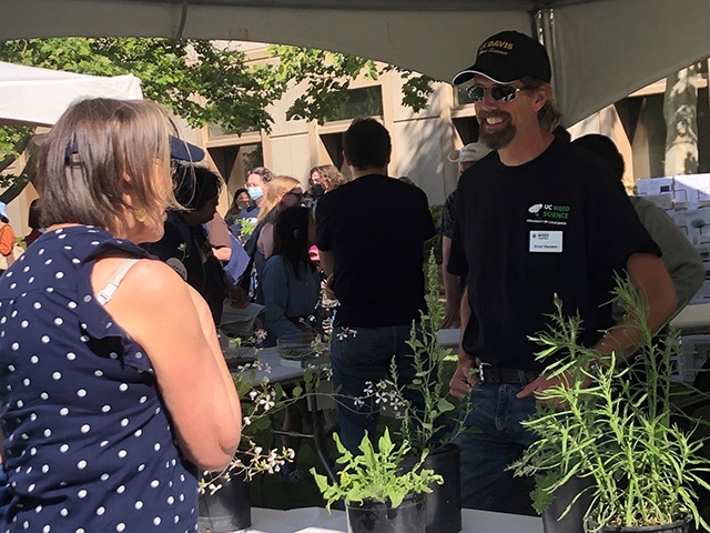 Brad Hanson, right, is a weed expert and professor of Cooperative Extension, based in the UC Davis Department of Plant Sciences. (UC Davis)