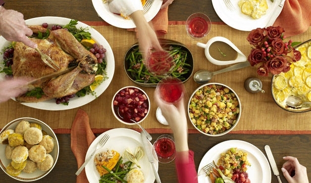 Una comida típica del Día de Acción de Gracias tiene más calorías de las que se necesitan para todo el día. (Foto por: Satya Murthy, Flickr)