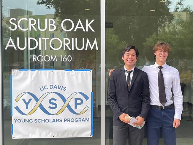 High school seniors Anderson Van Dang (left) and Mason Walline participated in the UC Davis Young Scholars' Program and were mentored by the nematology lab of Shahid Siddique.