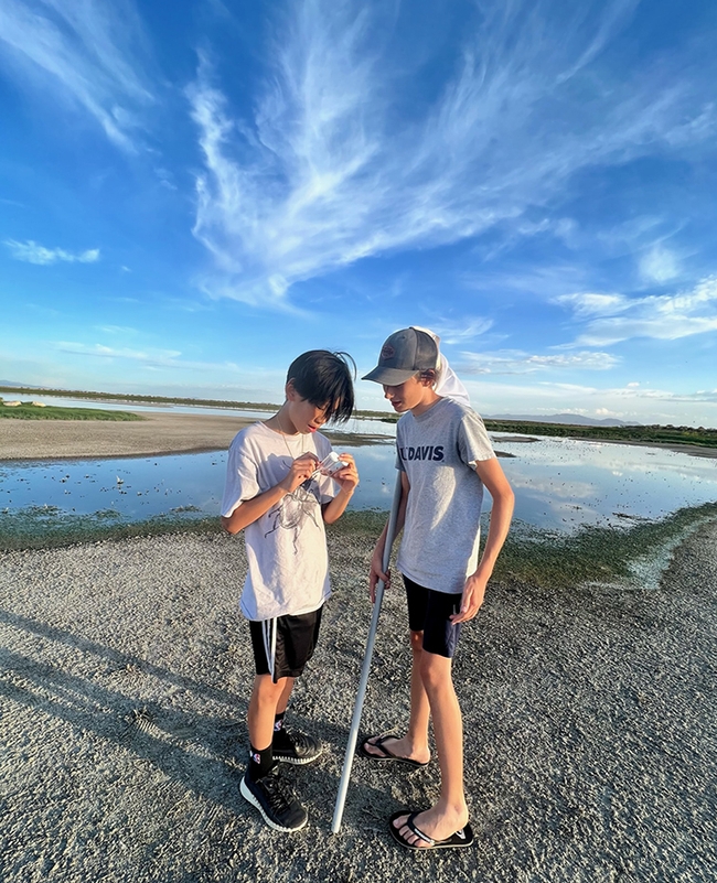 On the hunt for tiger beetles in Arizona: Connor Hsu (left) and Cole Cramer