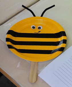 Children can make this bee art on Sunday from 1 to 3 p.m. in the Floriculture Building. (Photo by Kathy Keatley Garvey)