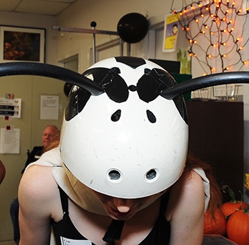 Close-up of Laurie Casebier's fashionable head gear; she was a long-horned beetle. (Photo by Kathy Keatley Garvey)