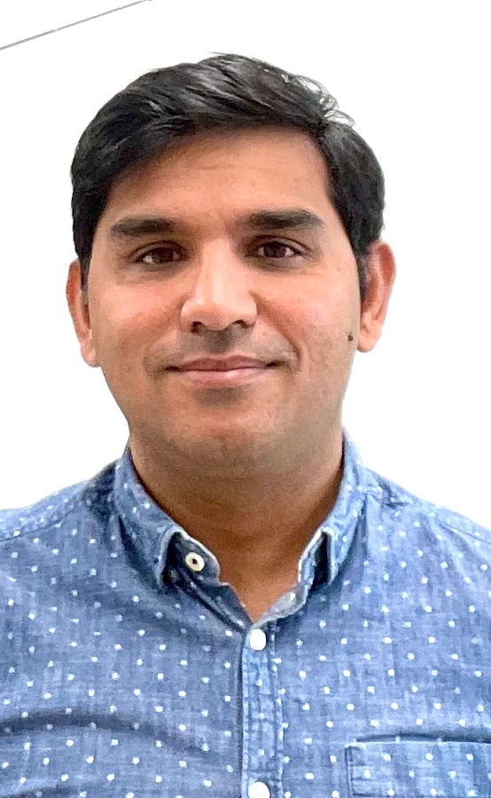 Nematologist Shahid Siddique, associate professor, UC Davis Department of Entomology and Nematology