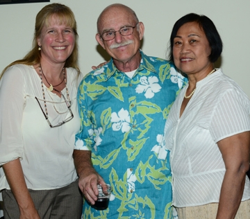 Bill Reisen with his wife, Norma (right) and PMI department chair Dori Borjesson. (Photo by Kathy Keatley Garvey