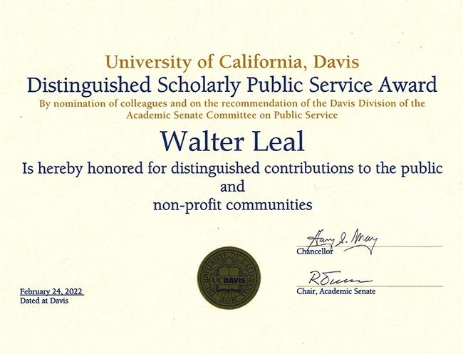 Distinguished Scholarly Public Service Award