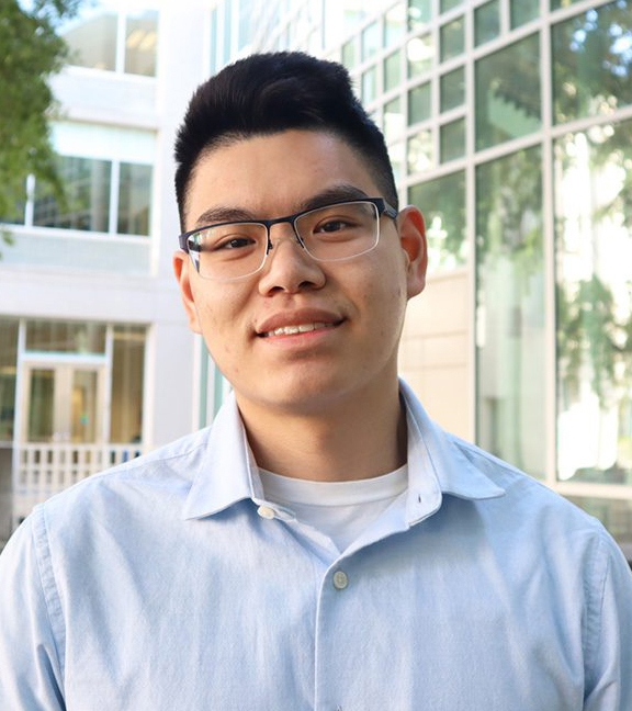 David Vo tied for a third-place award in the SEM category. (UC Davis Shields Library image)