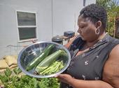 CalFresh Healthy Living, UCCE Alameda gets residents of South County Homeless Project involved in growing their own food.
