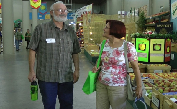 Mike and Nori Naylor of Naylor's Organic Family Farms in Tulare vist the agriculture building at the Big Fresno Fair.