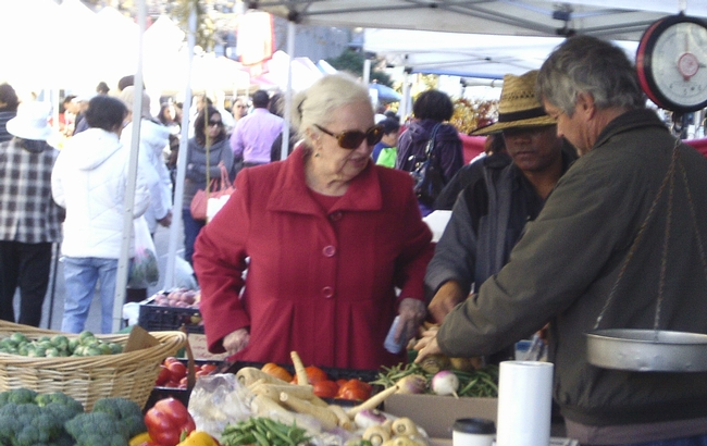 East Oakland residents may not have transportation to shop at a farmers market in downtown Oakland.