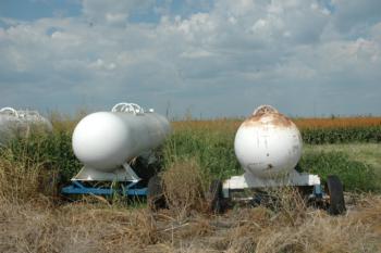 Ammonia Tanks <small>(licensed under CC A-NC-ND 4.0 International)</small>