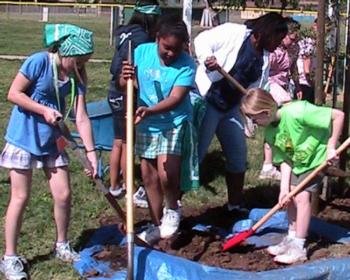 Military Kids Support Earth Day