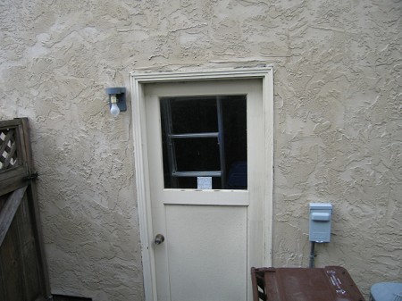 garage pers door window