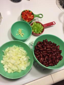 1 medium onion (chopped), 1 clove garlic (minced), 1/2 red bell pepper (diced), 1 stalk celery (diced), 1 can kidney beans (rinsed and drained)