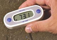 Soil temperature meter