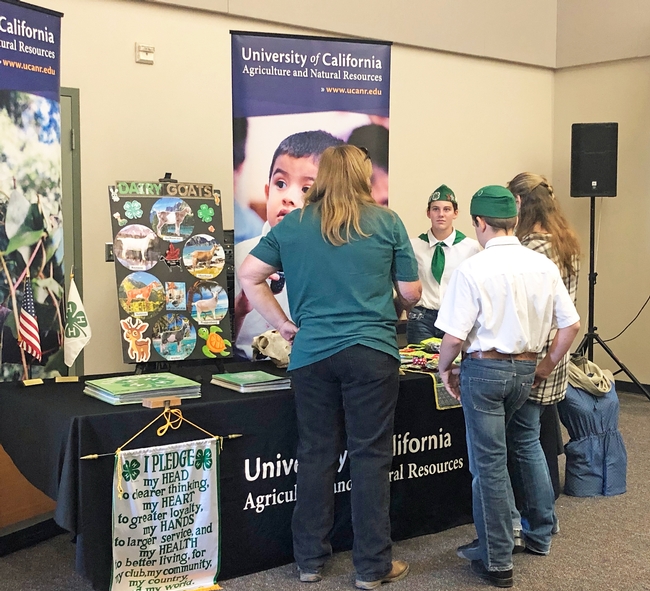 Three San Joaquin Valley 4-H members displayed their projects at the UC ANR reception. (Photo: Linda Forbes)