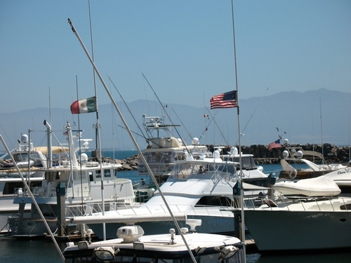 US and Mexican boats at Baja California marina
