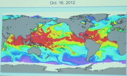 A map of the globe showing changes in water vapor with date October 16, 2012.