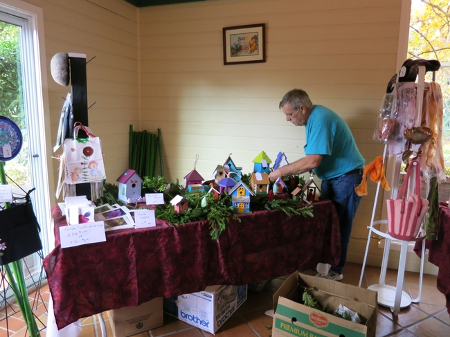 Dave H staging the MarketPlace last year. (photo by Jennifer Baumbach)