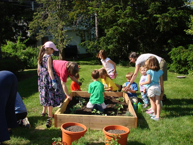 Children's garden by Darien Library is licensed under CC BY-ND 2.0.