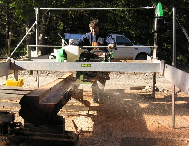 Milling tanoak with a Lucas Mill