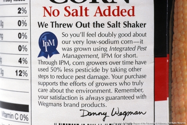 La frase “sin sal agregada” en la etiqueta de los productos es una buena señal.