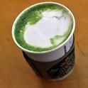 A matcha tea latte from Starbucks. (Photo: Wikimedia Commons)
