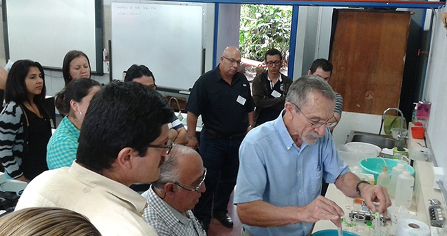 Nematologist Howard Ferris (foreground) giving a short course on nematode ecology and soil health at the Universidad Nacional de Costa Rica in 2015.