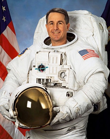 Former NASA astronaut Steve Robinson, now a UC Davis professor (Courtesy of Wikipedia)