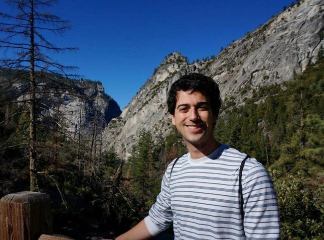 Postdoctoral researcher Nick Saleh of the Santiago Ramirez lab, UC Davis Department of Evolution and Ecology.