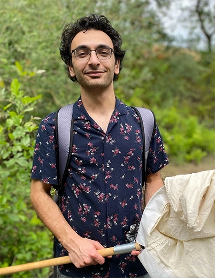 Co-first author microbiologist Dino Sbardellati of the Vannette lab, is a graduate student in the UC Davis Microbiology Graduate Group.