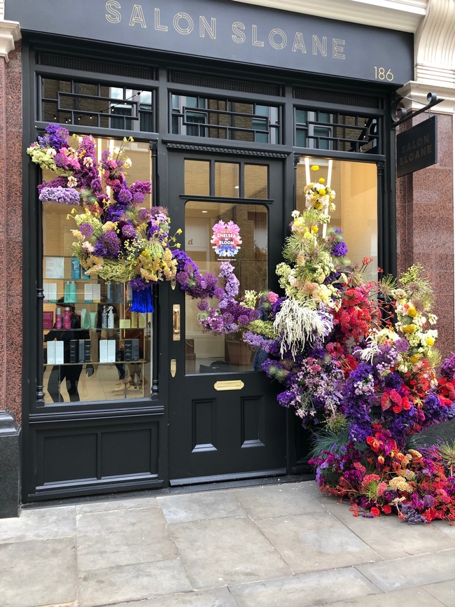 flower displays around Sloan Street (2)