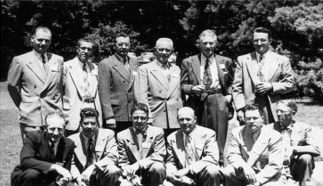 American Phytopathological Society meeting in Corvallis, Ore., 1952: Back Row: H.J. Jensen, H. Reynolds, C.W. McBeth, W.D. Courtney, J.E. Bosher, W.H. Hart.
Front Row: E.J. Anderson, M.W. Allen, D.J. Raski, G. Thorne, E.
Dallimore, C.E. Scott (Photo from 