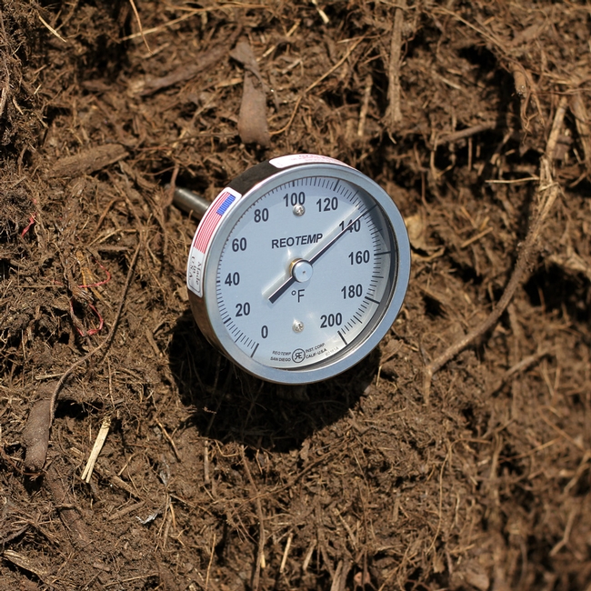 Backyard compost should reach 140 degrees F. (reotem.com)