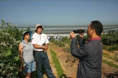 Blueberry Field Day 2008: Lucas filming