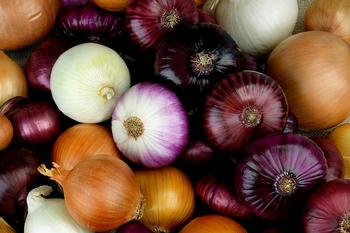 Onions by Joseph Mucira from Pixabay