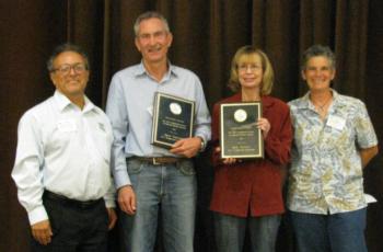 From left to right: Fred Ceballos (EuroAmerican Propagators), Steve Tjosvold, Julie Newman, and Cheryl Wilen (UCCE Area IPM Advisor)