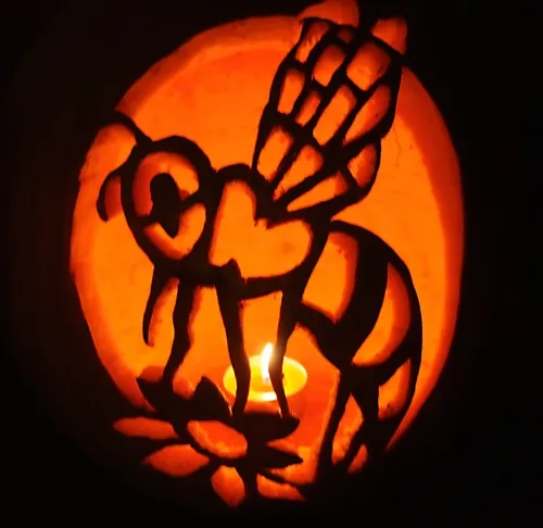 BEE A PUMPKIN--This jack o'lantern drew a lot of interest at the Bohart Museum of Entomology's "Happy Halloween" open house. (Photo by Kathy Keatley Garvey)