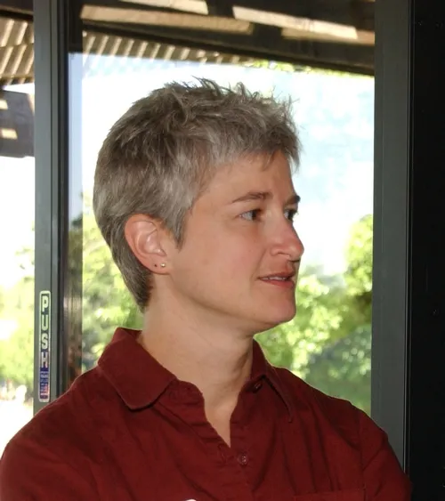 NOTED MALARIA EXPERT Shirley Luckhart will be the first speaker in the UC Davis Department of Entomology's fall seminar series. She will speak from 12:10 to 1 p.m., Wednesday, Sept. 29 in 122 Briggs Hall. (Photo by Kathy Keatley Garvey)